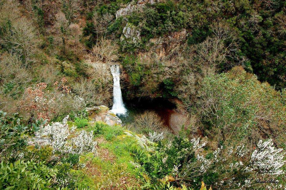 Cenedere Waterfall