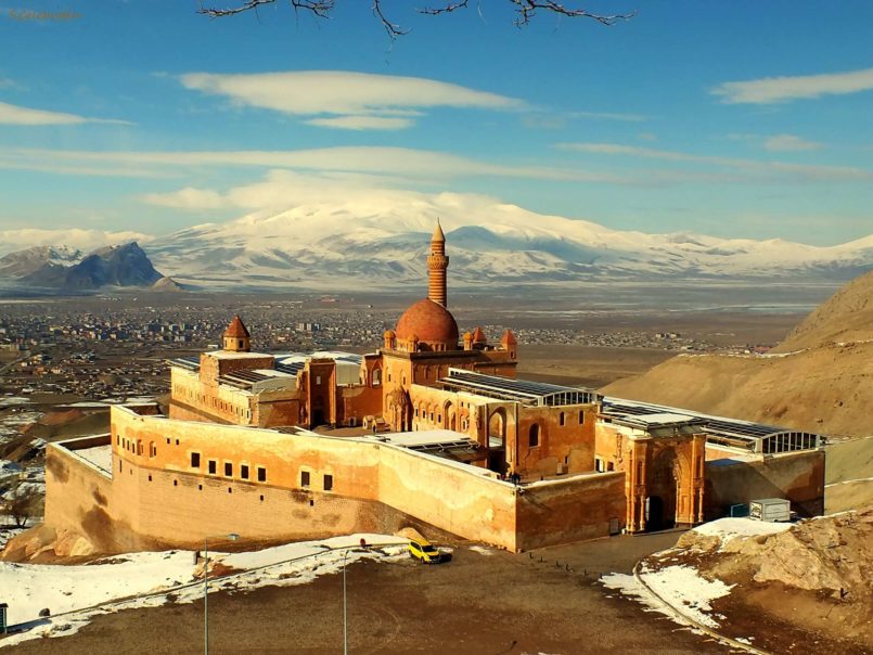 Kars Gezisi İshak Paşa Sarayı