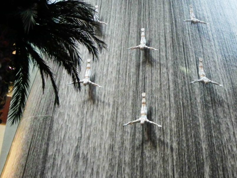 Dubai Mall- Waterfall Sculpture