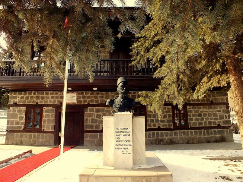 Kars Gazi Ahmet Muhtar Paşa Konağı