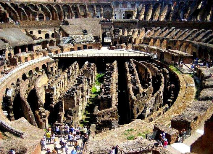 Üçüncü Kattan Arenanın İçi