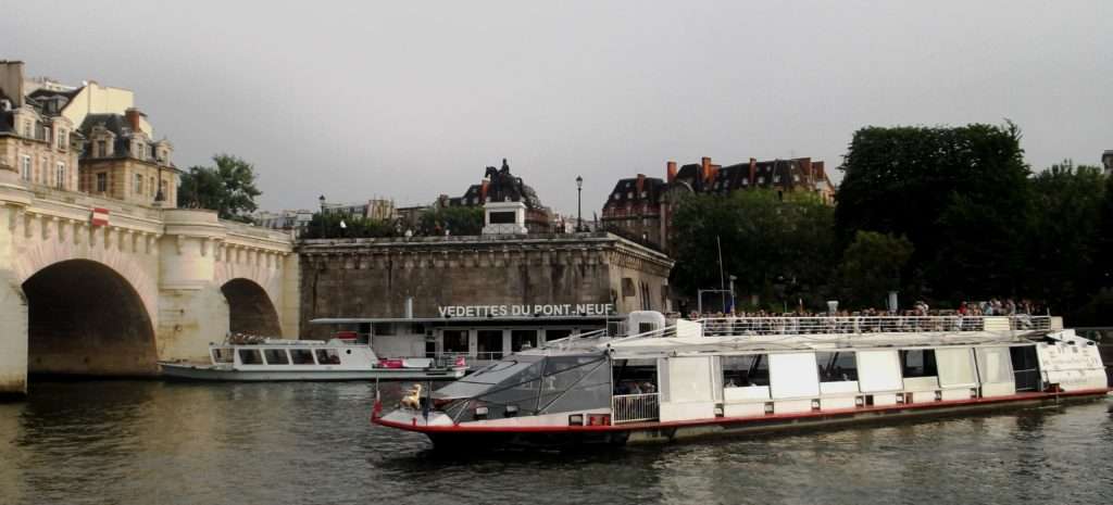 Seine Nehri Tekne Turu Bateaux Parisiens