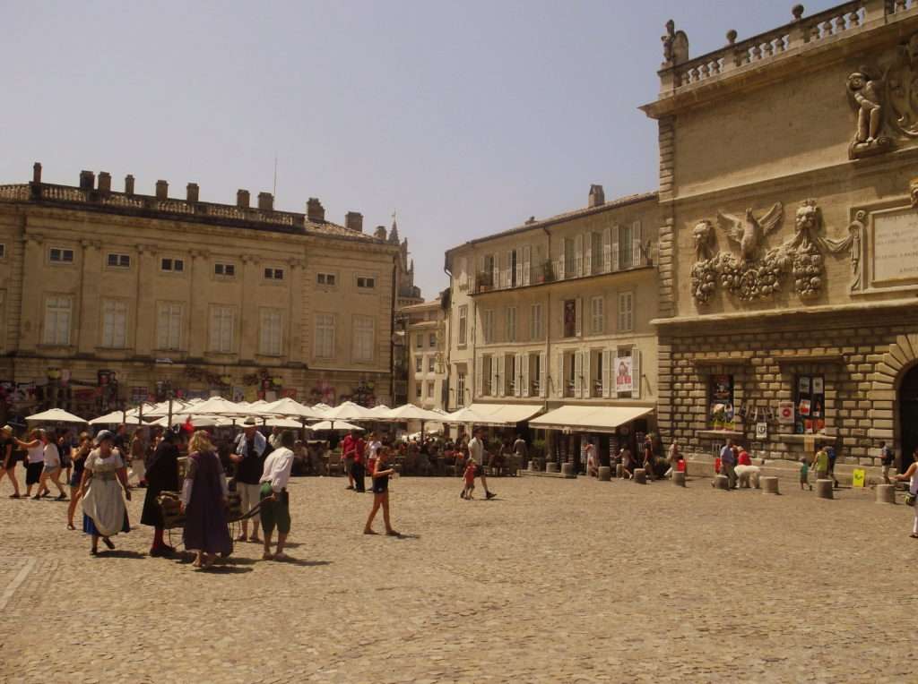 Saray Meydanı (Place du Palais)