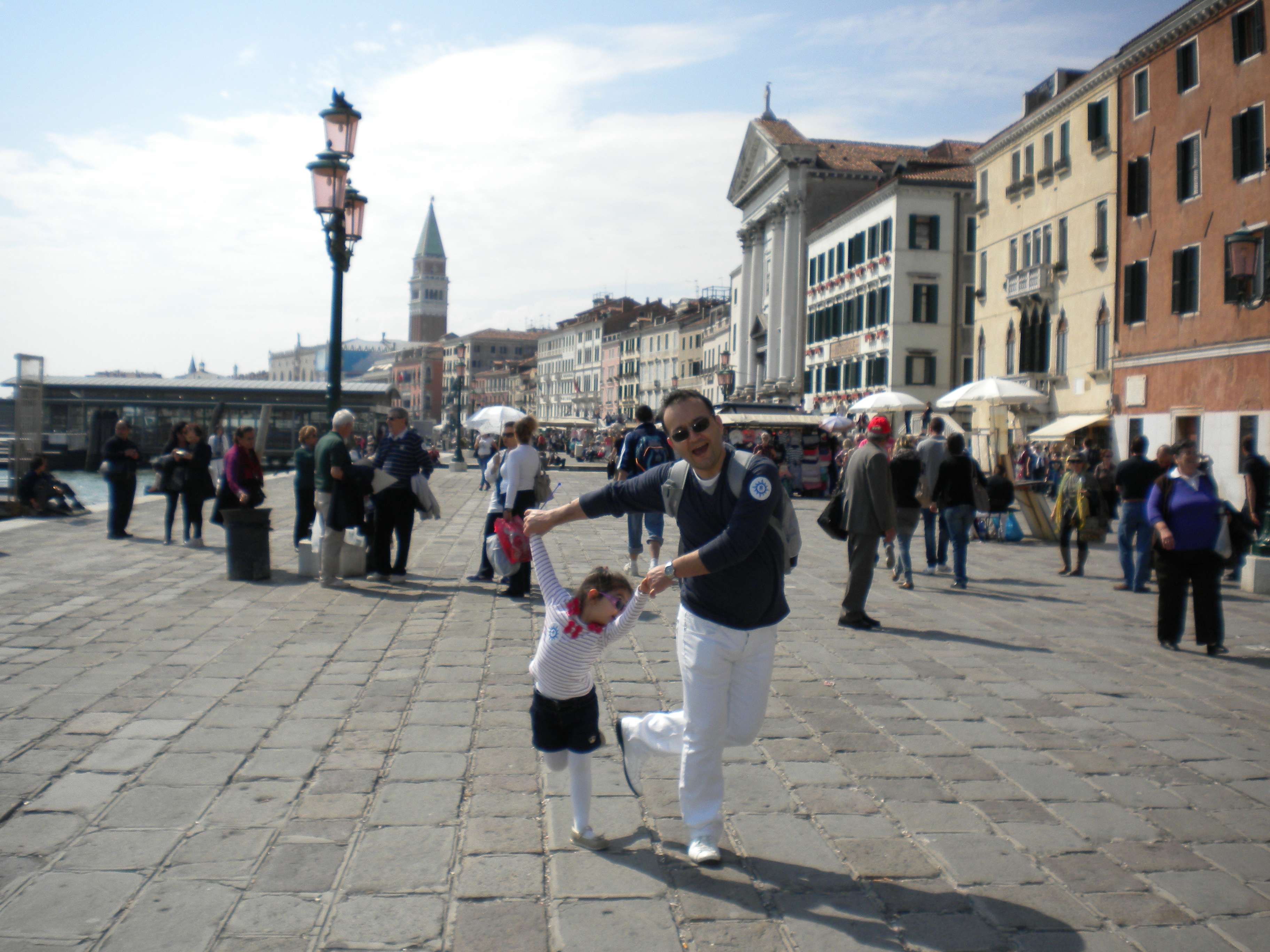 Venedik'te 10 Saatlik Gezinin Sonunda Çocuklar Gibi Şendik