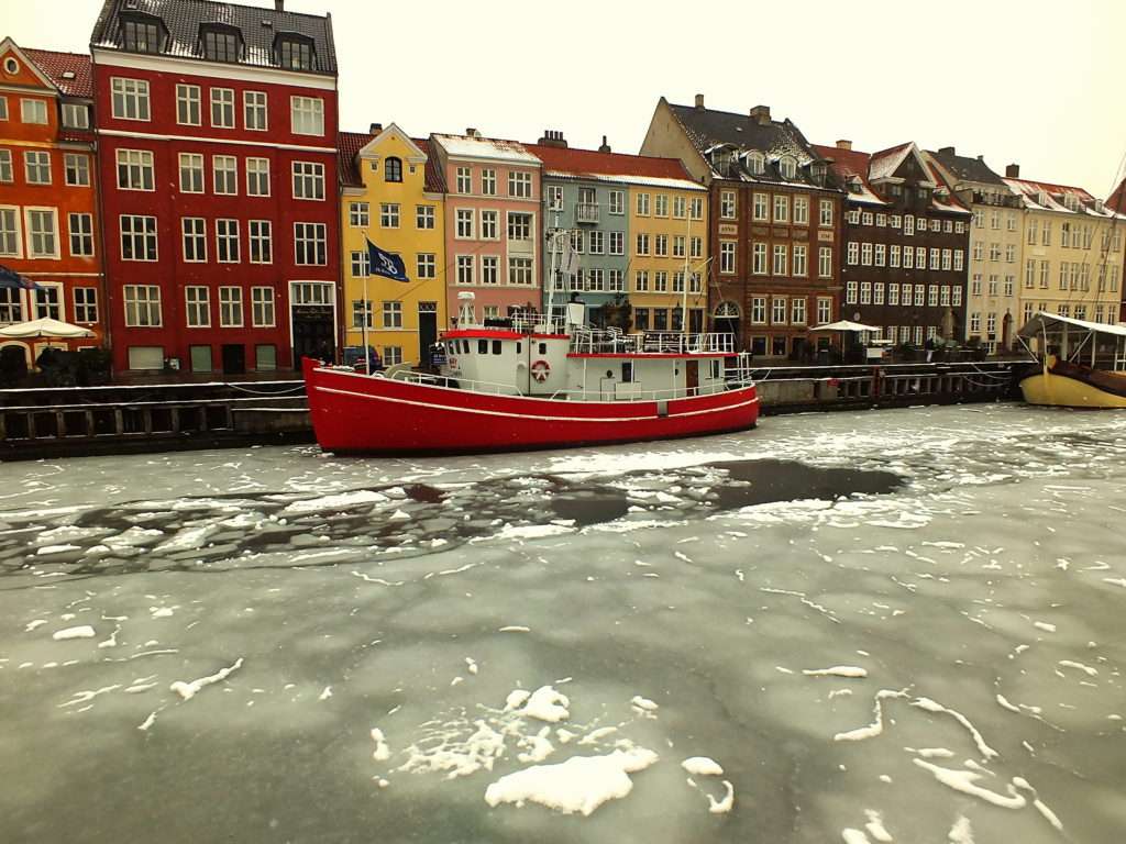 Kopenhag Gezisi Kışın Nyhavn