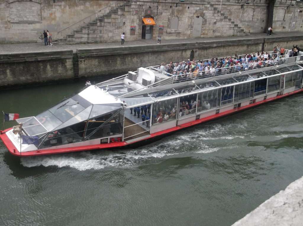 Seine Nehri Tekne Turu Bateaux Parisiens