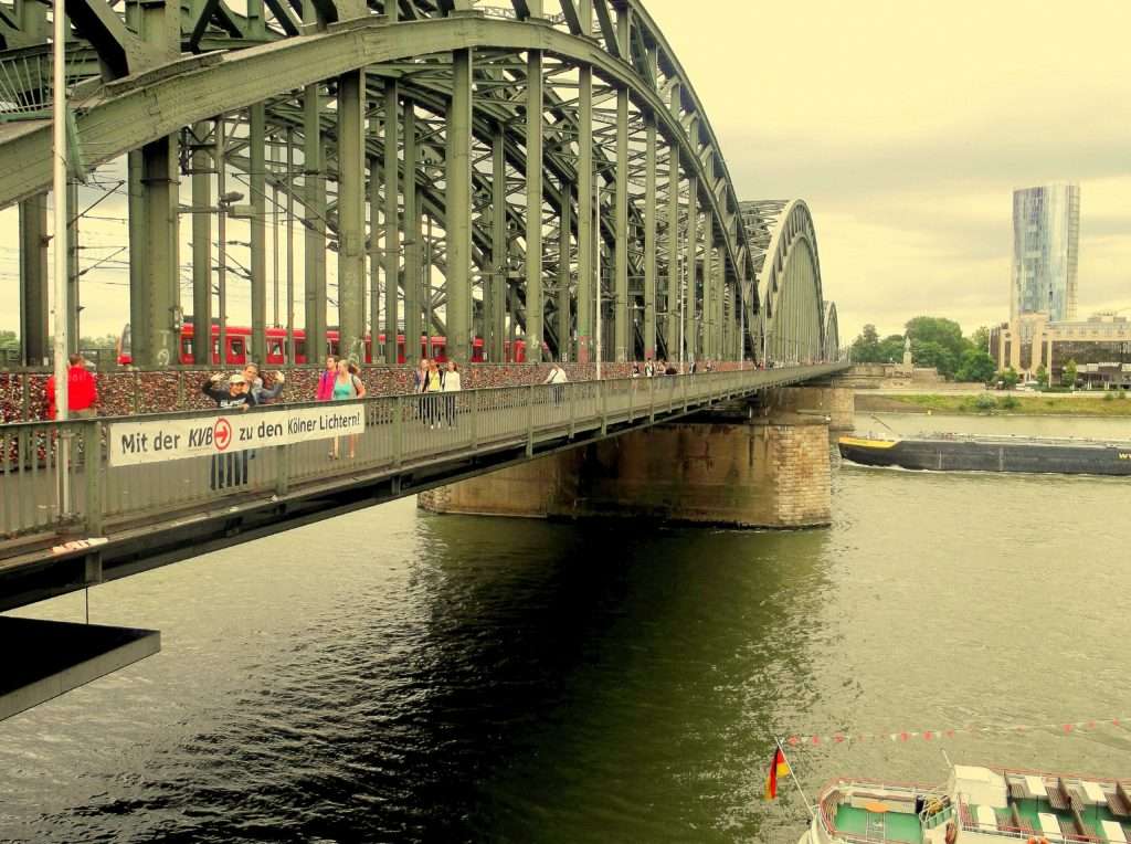 Hohenzollern Köprüsü