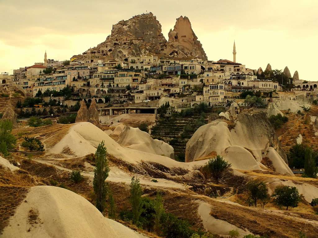 Güvercinlik Vadisi'nden Uçhisar Kalesi