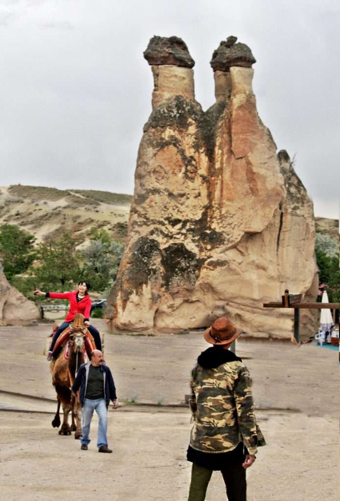 Göreme Açık Hava Müzesi'nde Deve Sürüşü