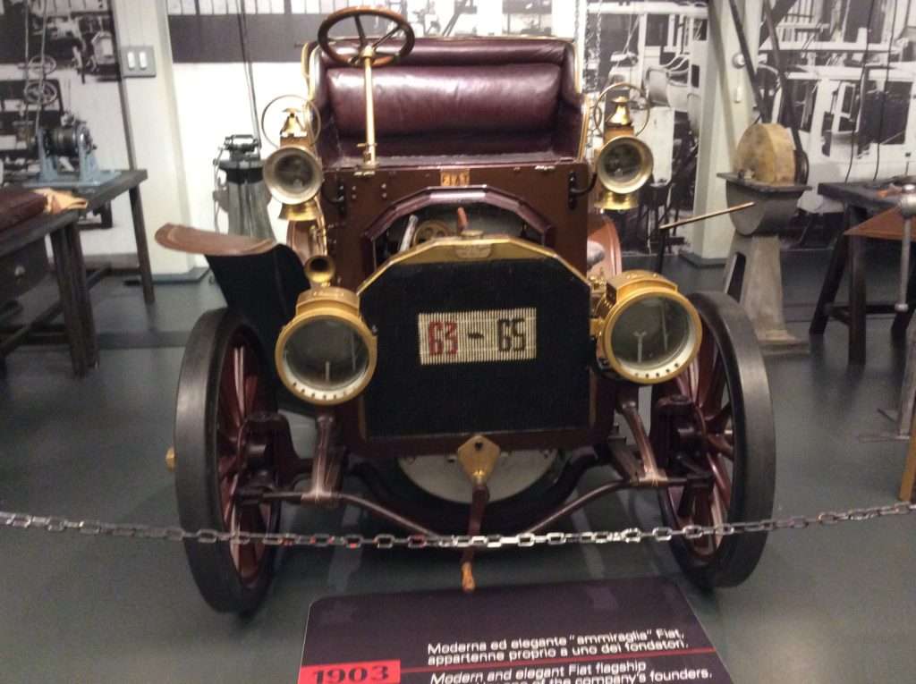 1903 Model Bir Fiat - Modern ve Zarif çizgisiyle Fiat'ın bayrak taşıyan modeli oldu