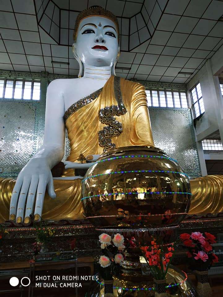 Pada Gyi Statue