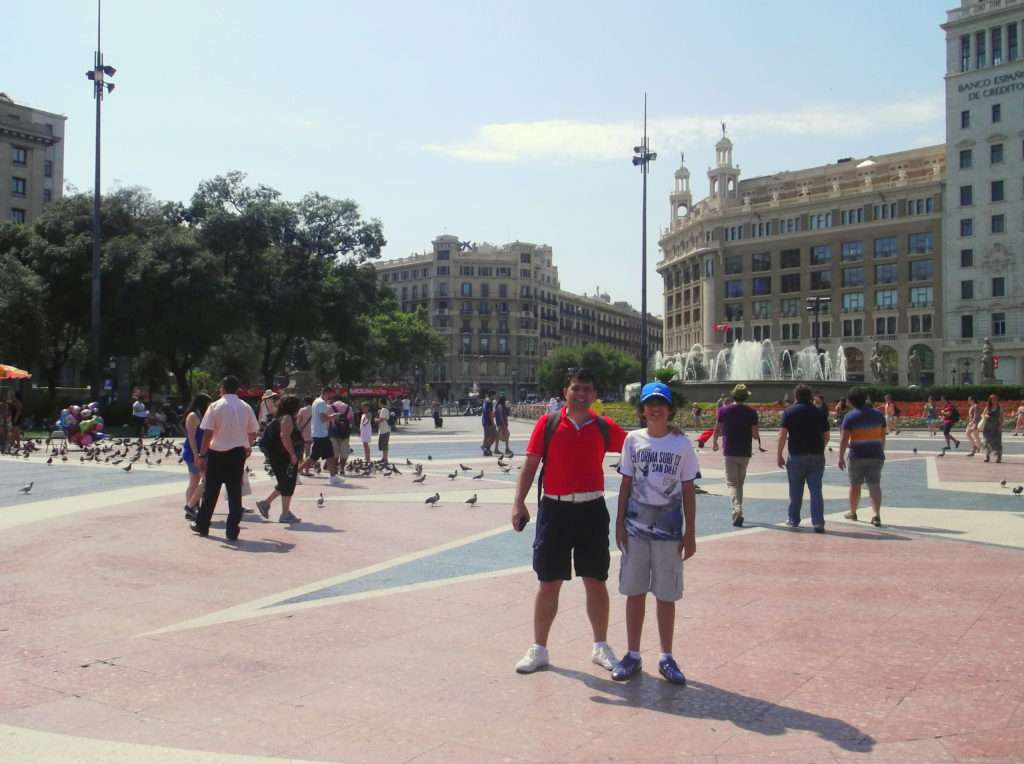 Barselona Katalonya Meydanı (Plaça de Catalunya)