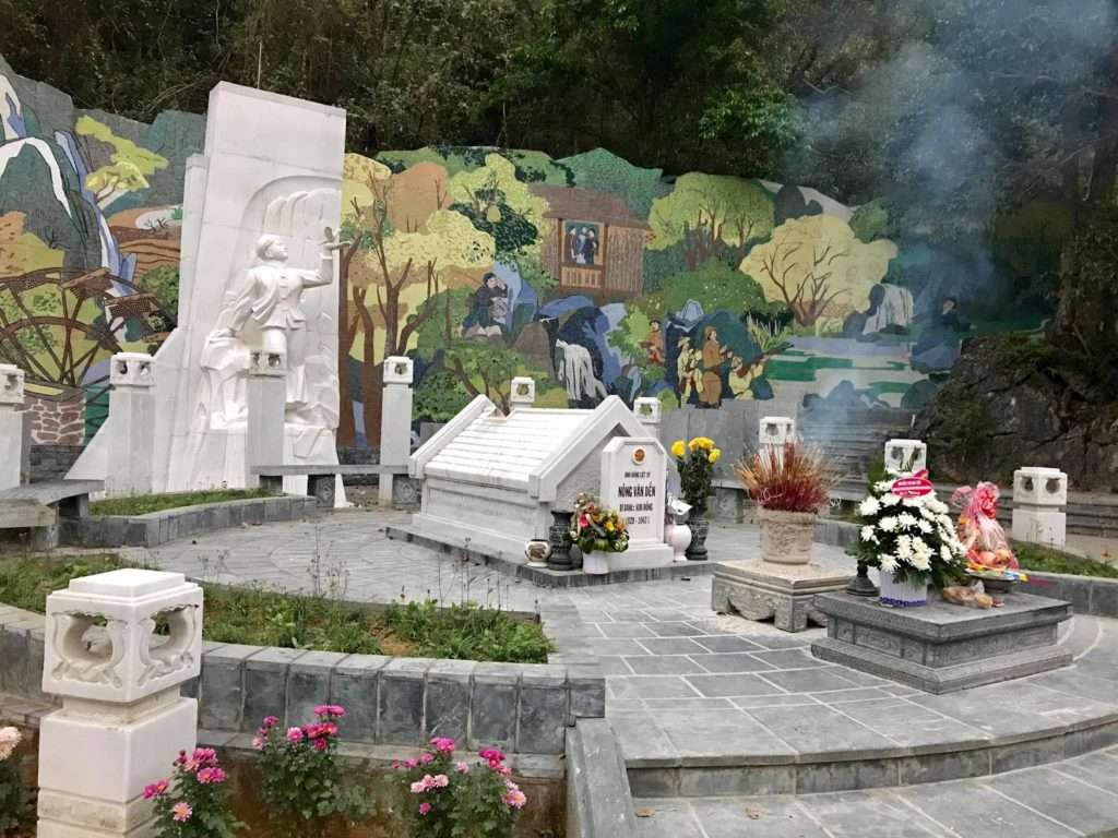 The Tomb of Brother Kim Đồng 