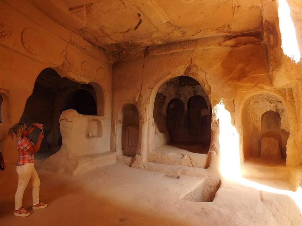 Balıklı ve Üzümlü Kilise