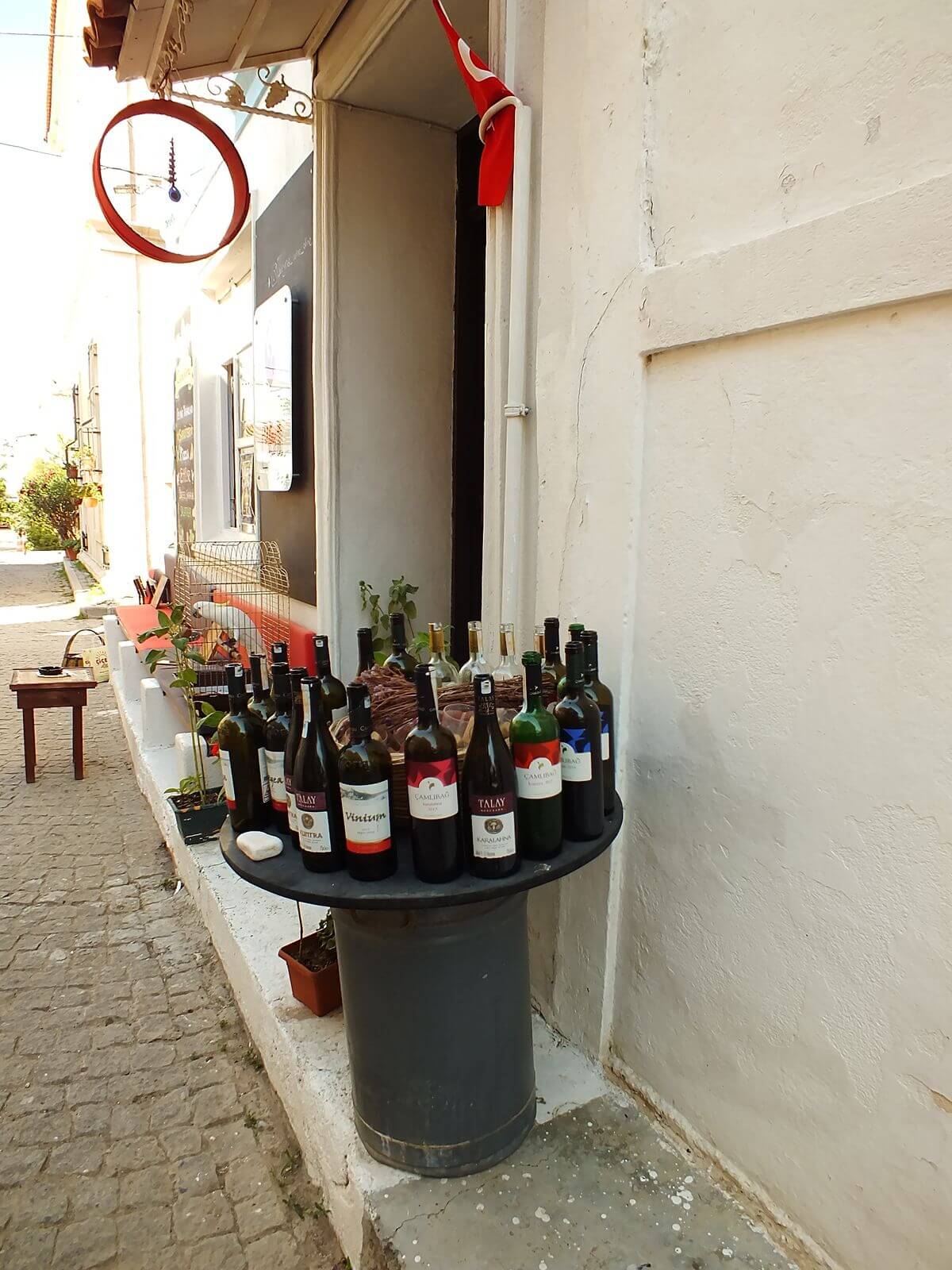 Bozcaada Gezisi Bozcaada Rum Mahallesi Şarap Tadım Evleri