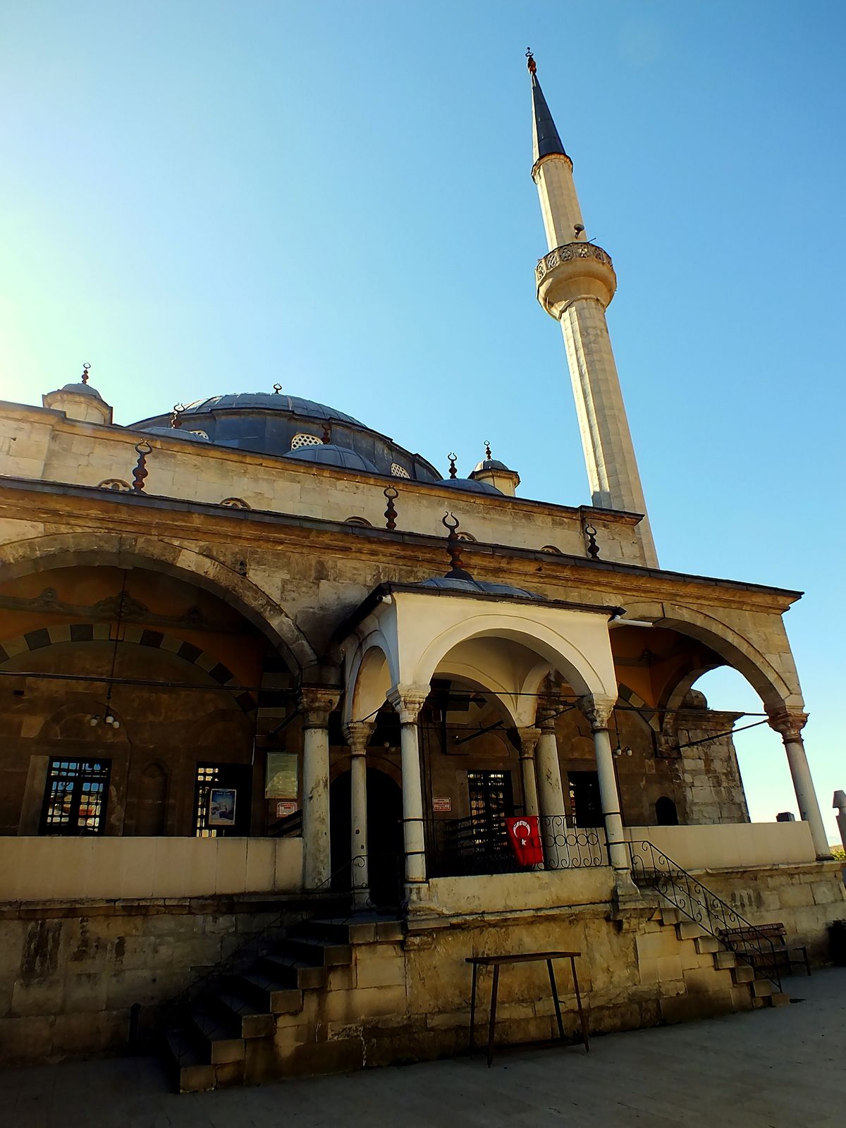 İzzet Mehmet Paşa Cami