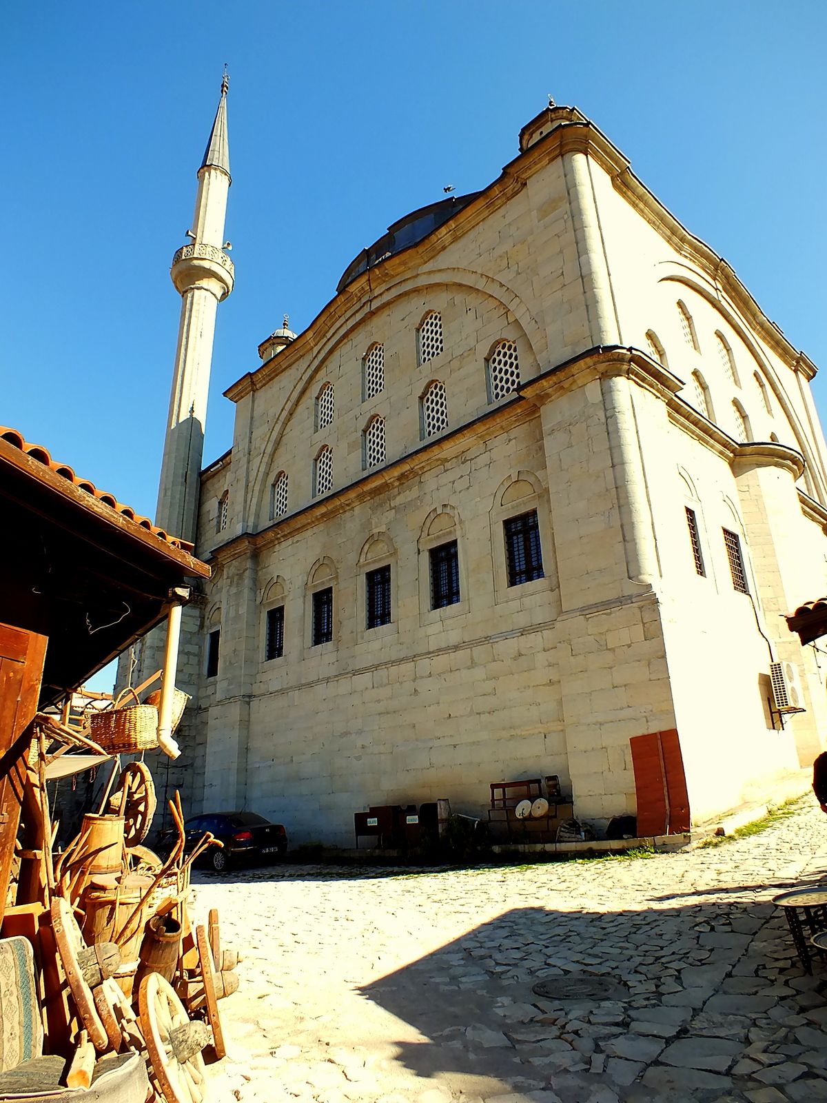 İzzet Mehmet Paşa Cami