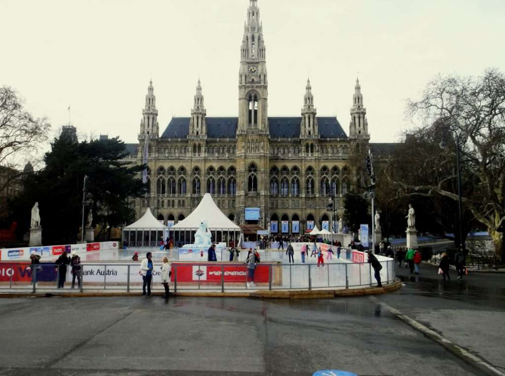 Viyana Belediye Binası (Rathaus) Wiener Eistraum