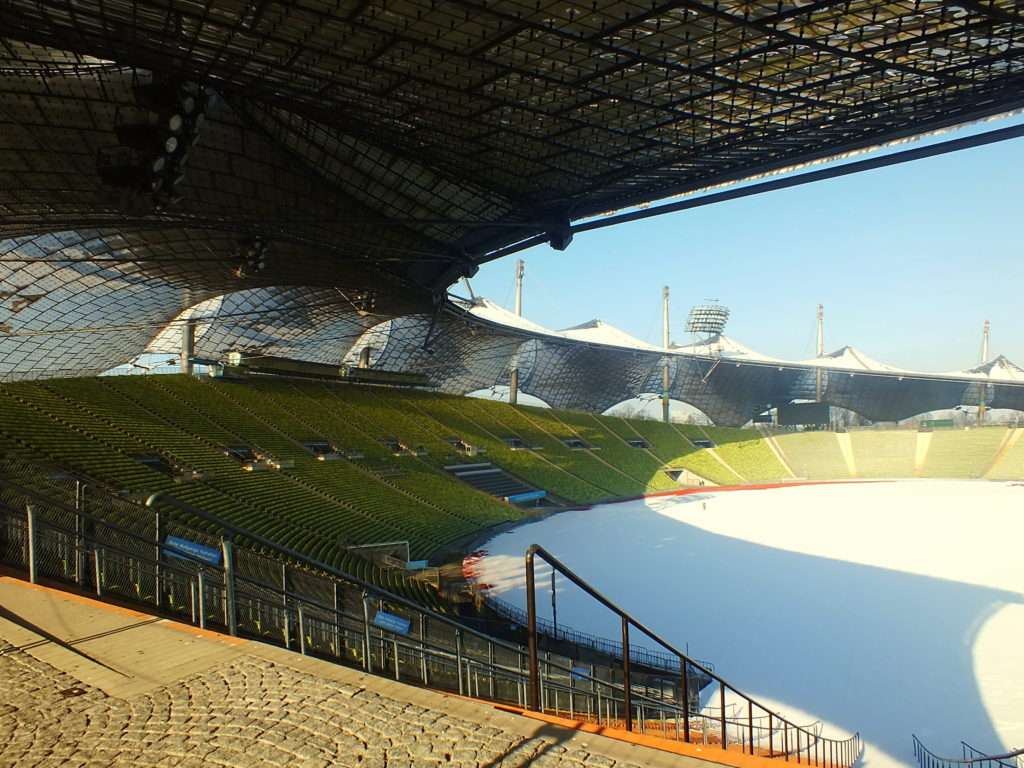 Münih Olimpiyat Stadyumu (Münchner Olympiastadion)