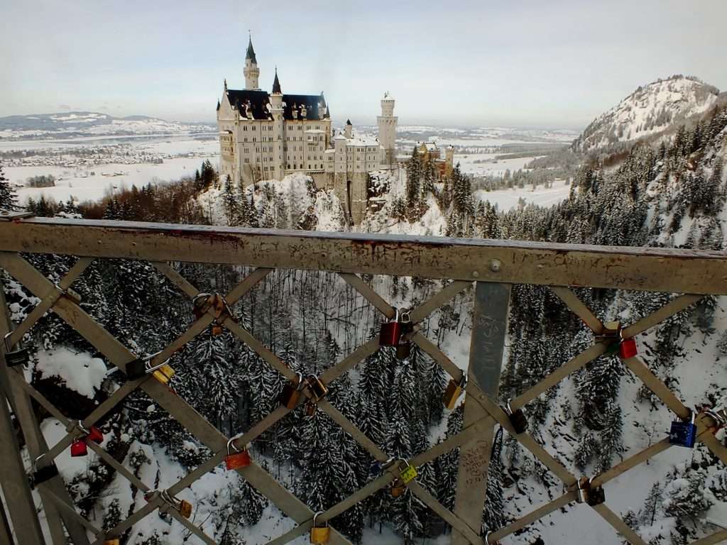 Marian Köprüsü (Marianbrücke) ve Neuschwanstein Şatosu (Schloss Neuschwanstein)