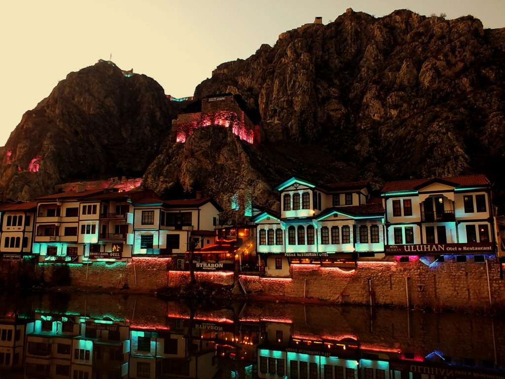 Gün Batımı Amasya Kalesi, Kral Mezarları ve Yalıboyu