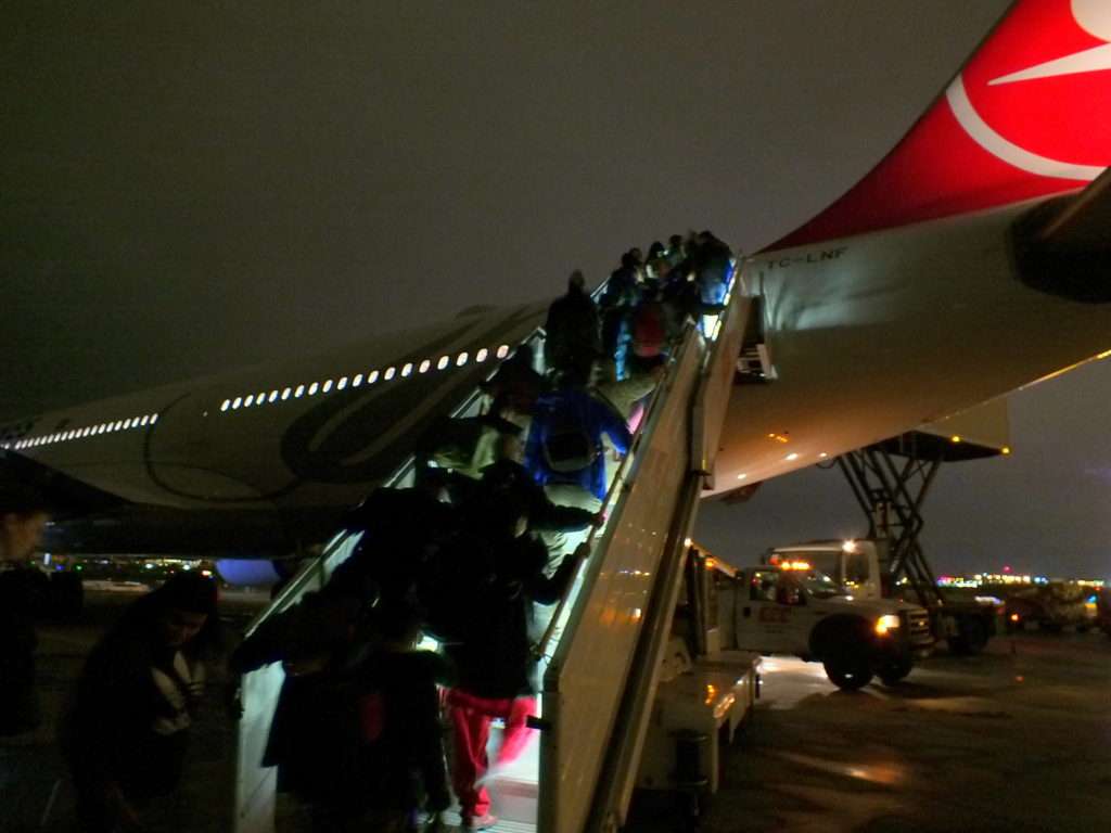 Atatürk Havaalanı-Gece yarısı THY Katmandu Uçağı