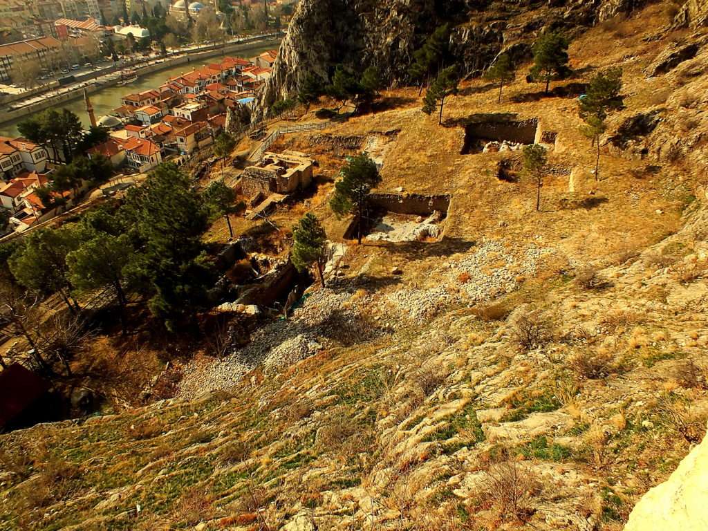 Kızlar Sarayı Kalıntıları