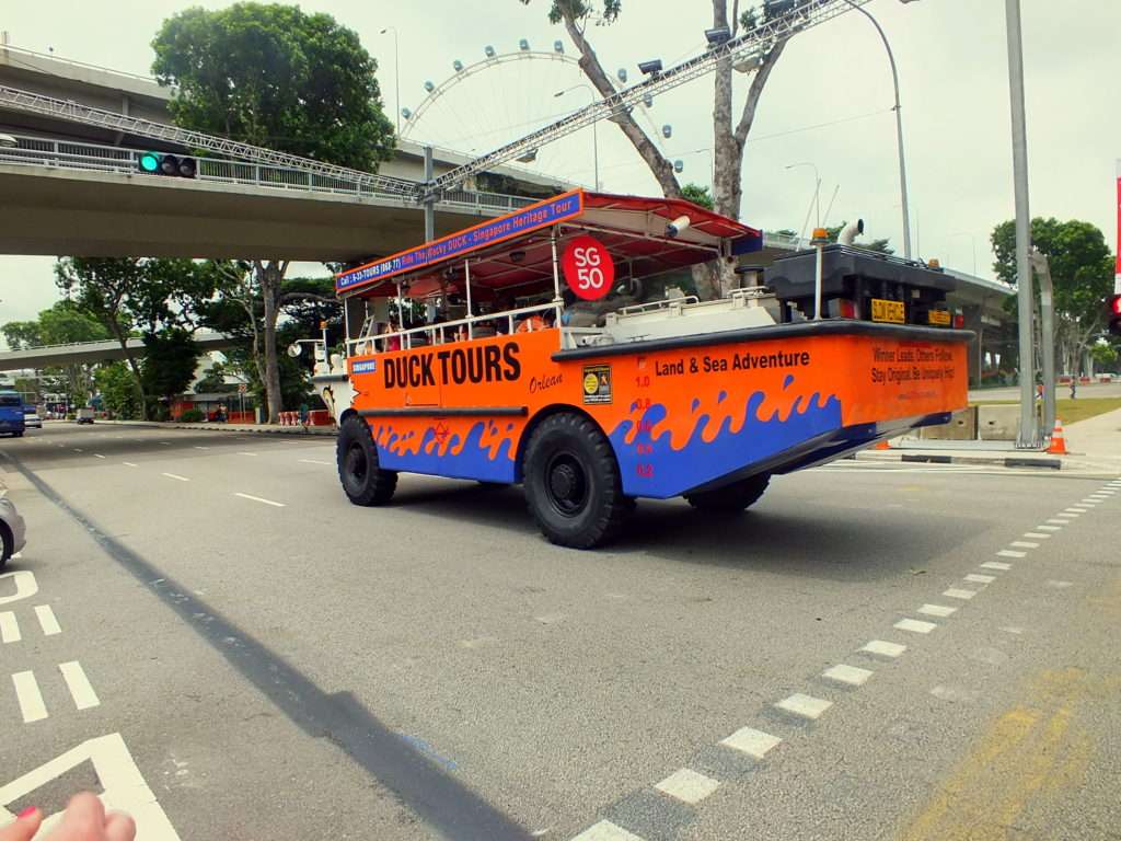 Ördek Turları (Duck Tours) Raffles Avenue