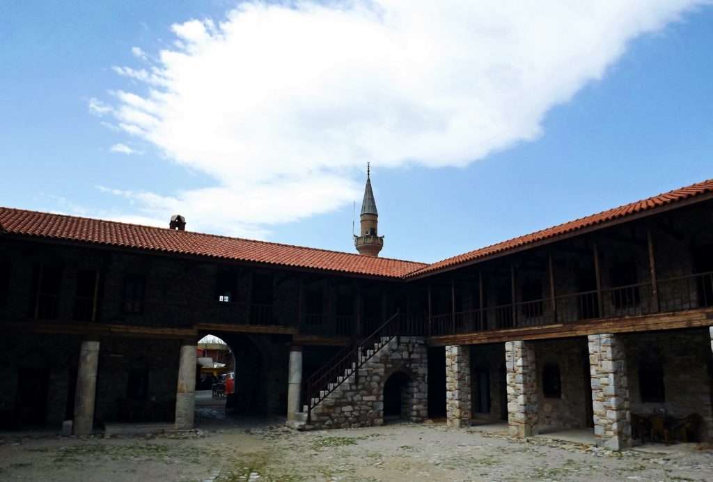 Çöllüoğlu Hanı