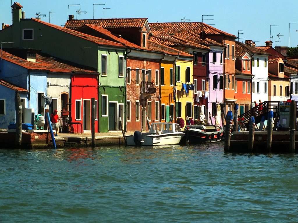 Burano Adası ve Rengarenk Evleri