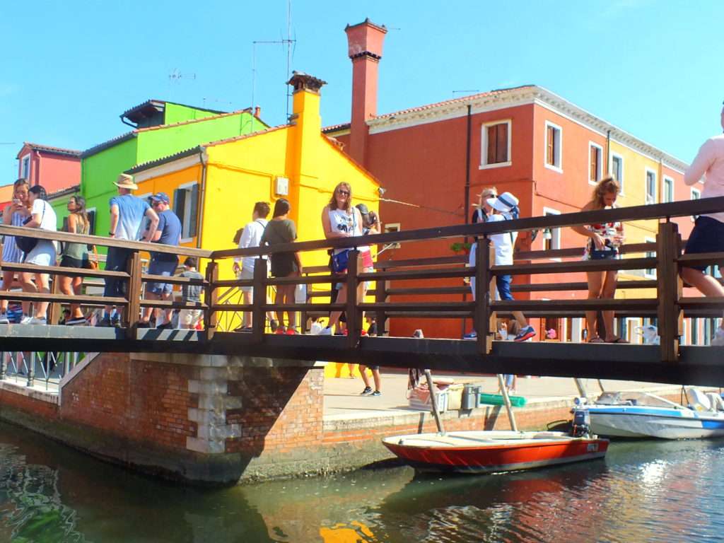 Burano Adası Aşkını Gösterme Köprüsü (Love Viewing Bridge)