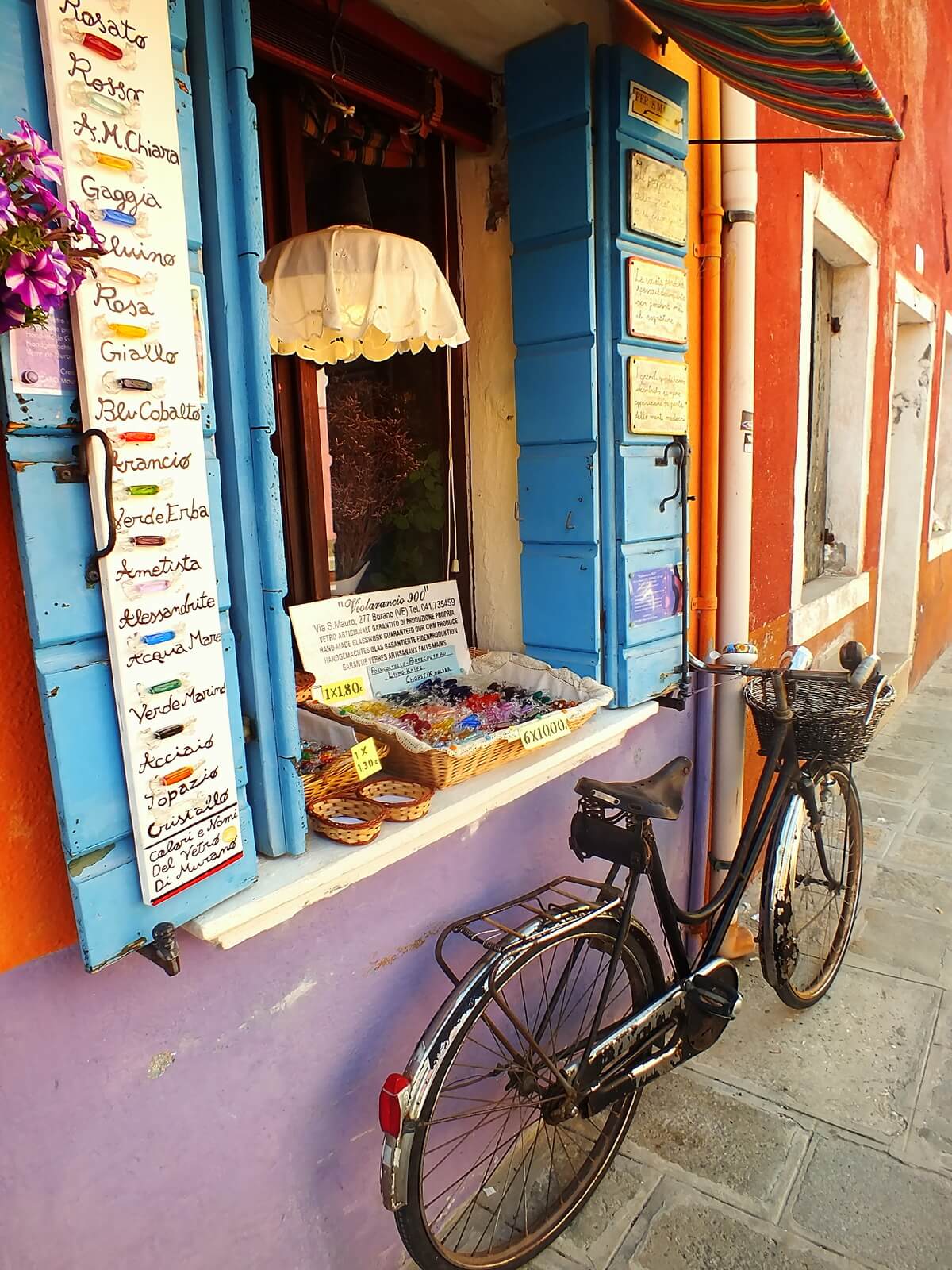 Burano Adası ve Bir Dükkan