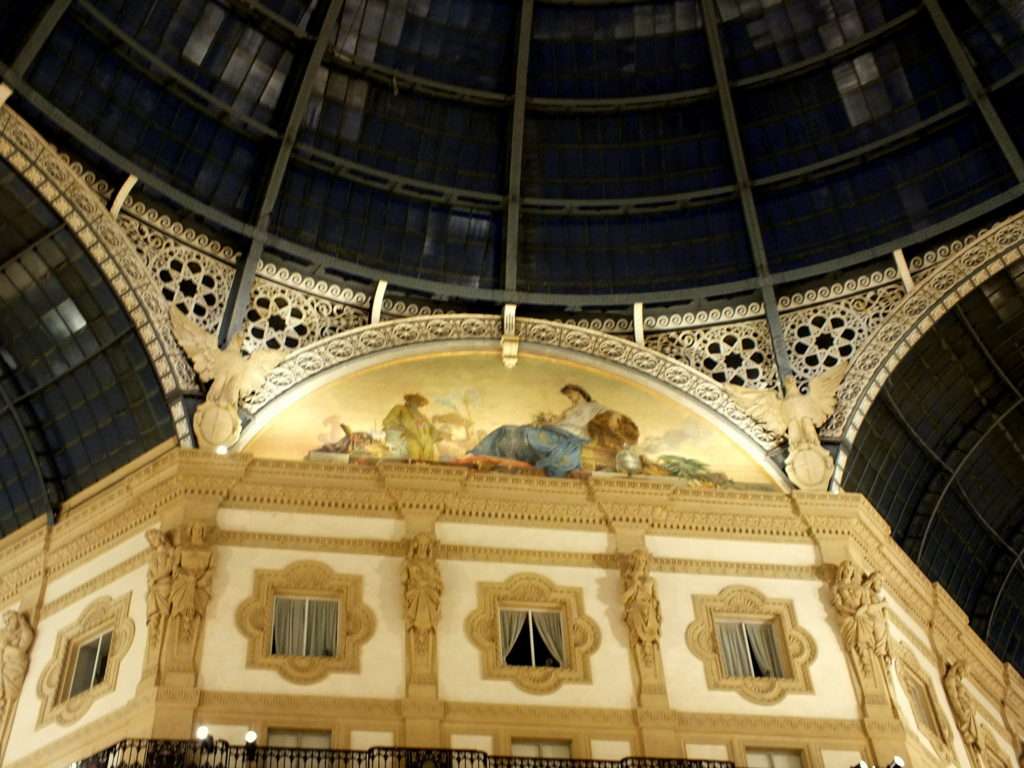 Galleria Vittorio Emanuele II Merkez Kubbe Süslemeleri