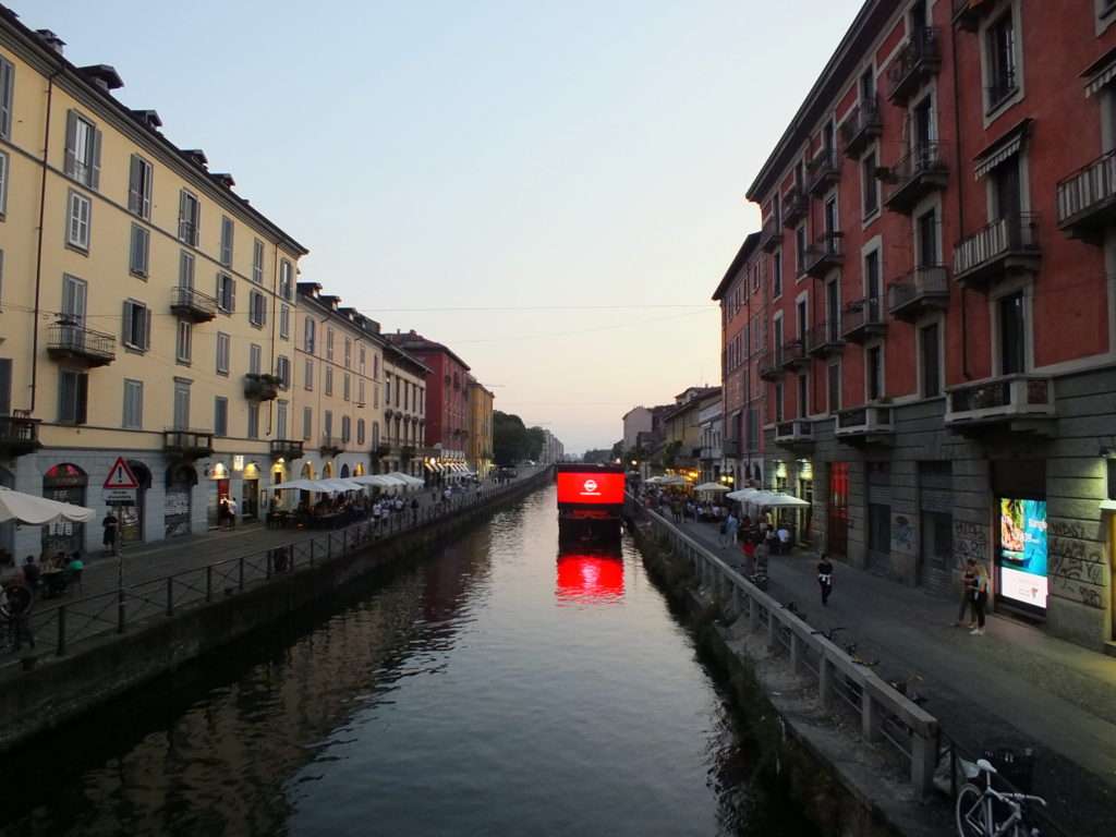 Büyük Kanal (Naviglio Grande)