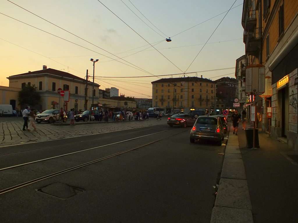Porta Genova Otobüs Durağı