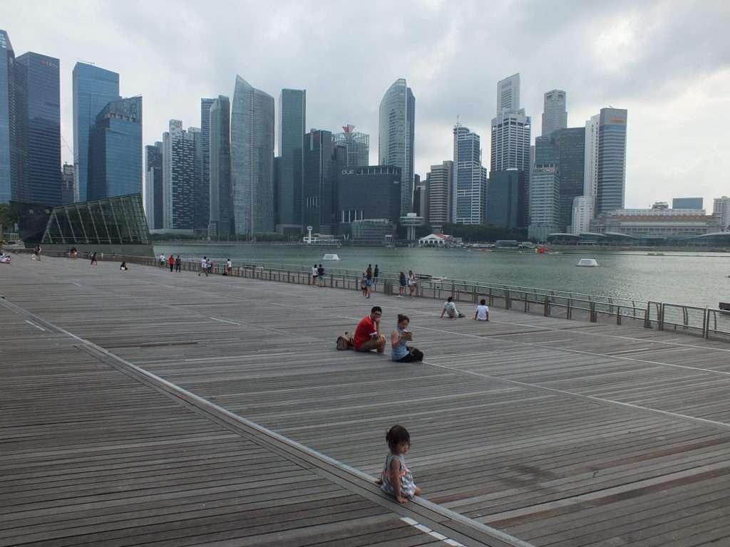 Singapur Gezisi Park Halinde Bir Araba