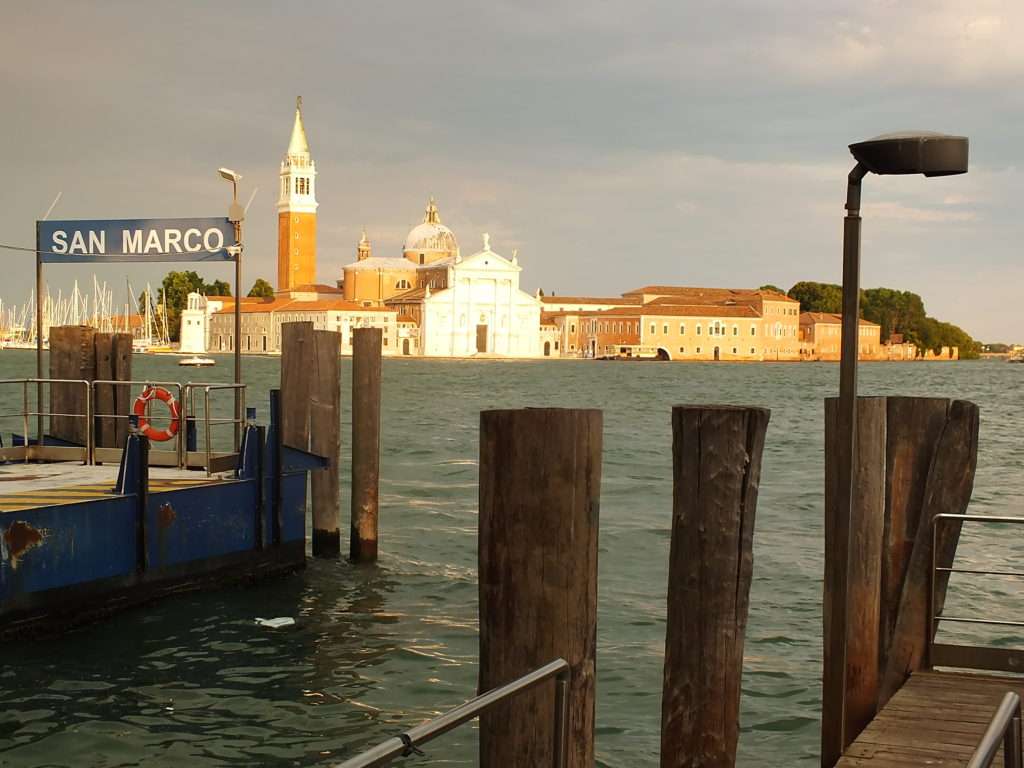San Marco Meydanı (Piazza San Marco)'ndan Aziz Giorgio Maggiore Adası (Isola di San Giorgio Maggiore)