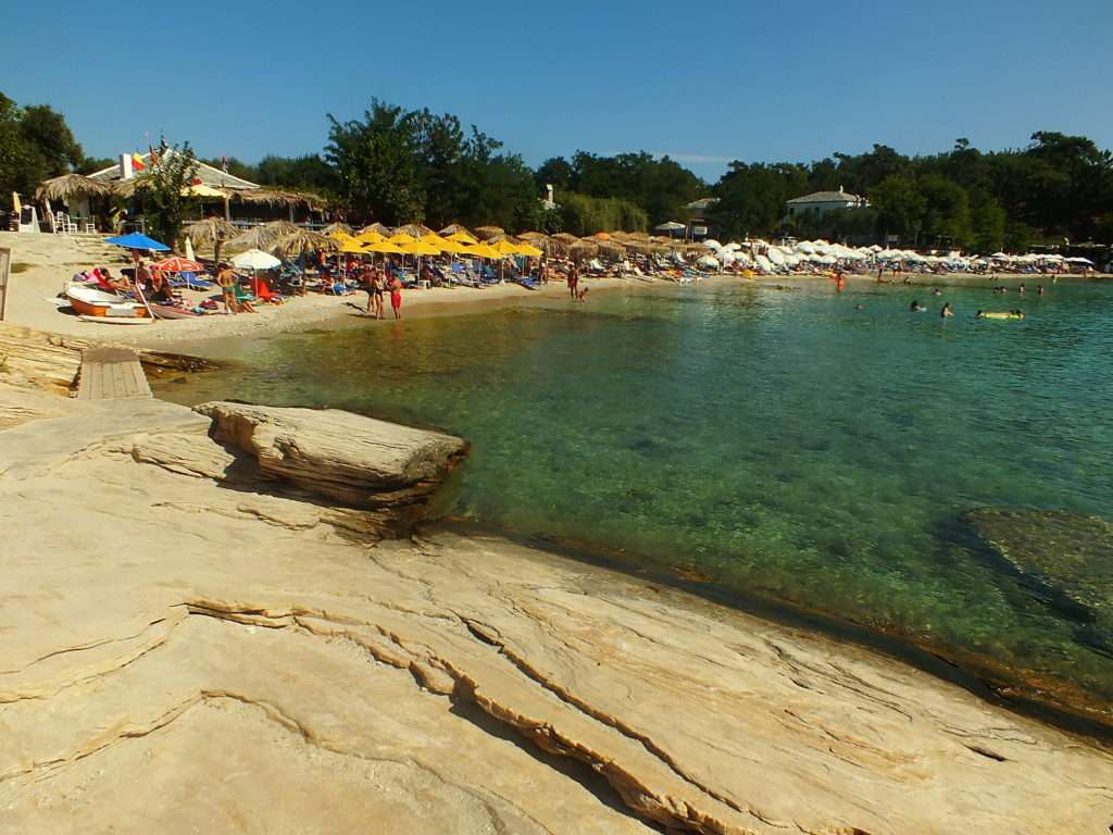 Aliki Beach (Alyki-Αλυκή)