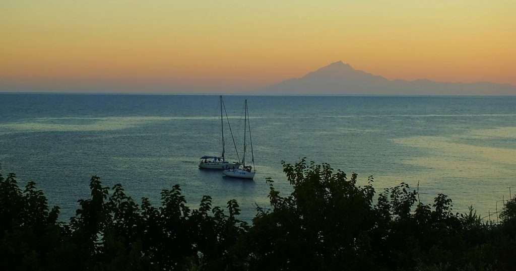 Aliki Beach (Alyki-Αλυκή)