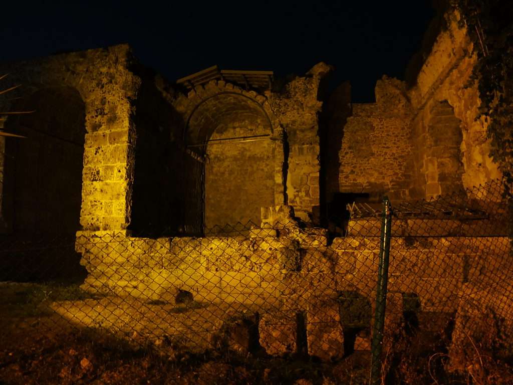 Antik Büyük Hamam Side Antik Kenti