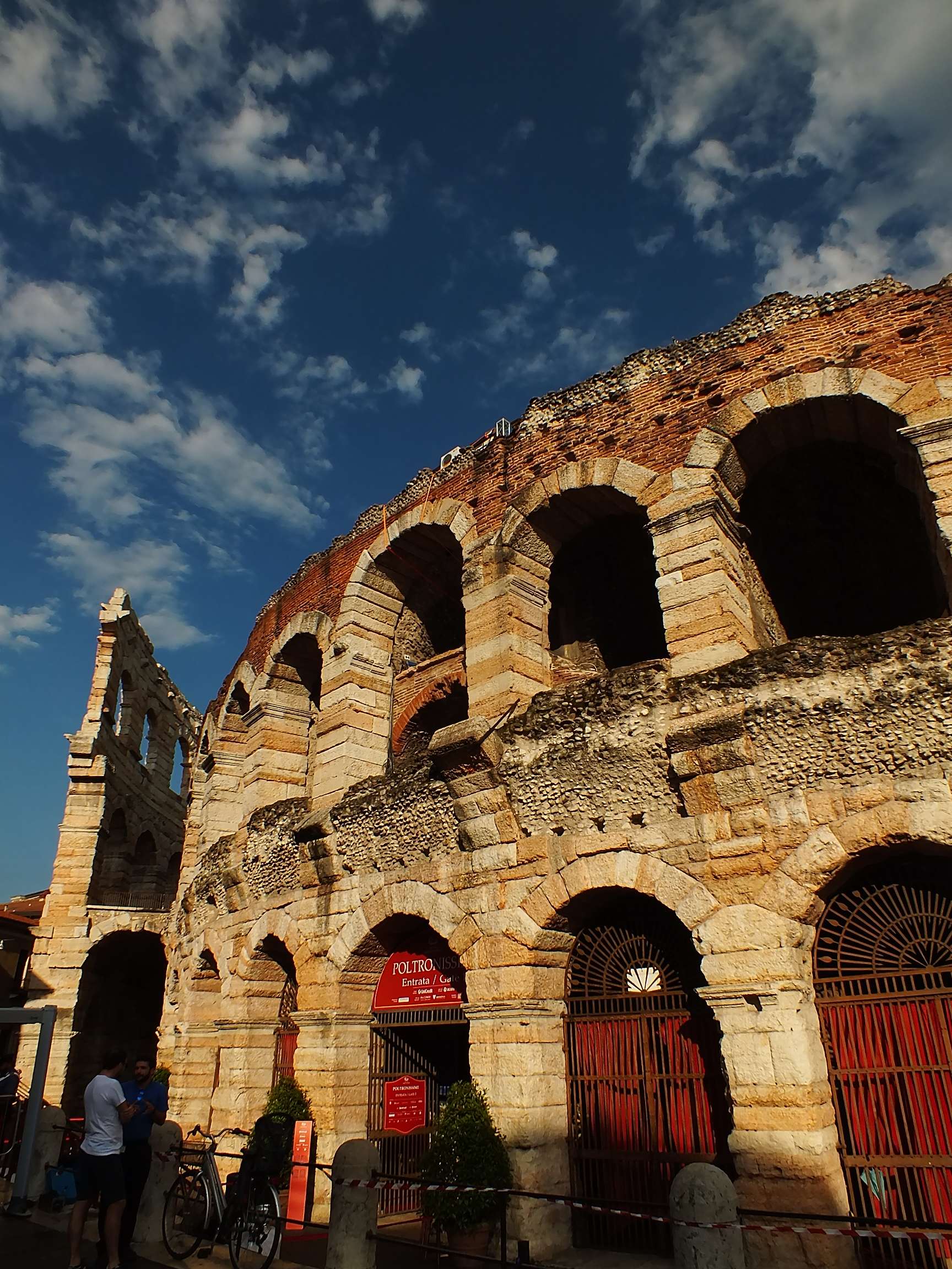 Verona Arenası (Arena di Verona)