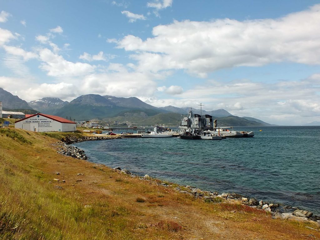 Ushuaia Gezisi Güney Deniz Bölge K.lığı (Area Naval Austral)