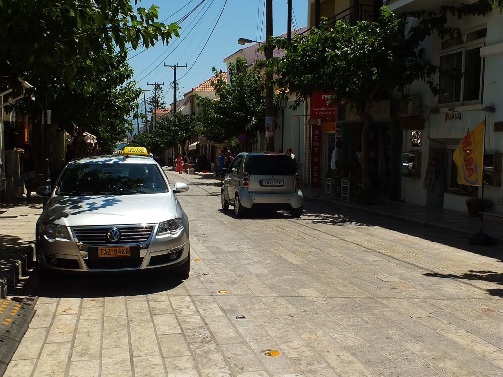    Samos Adası'nda Bir Taksi