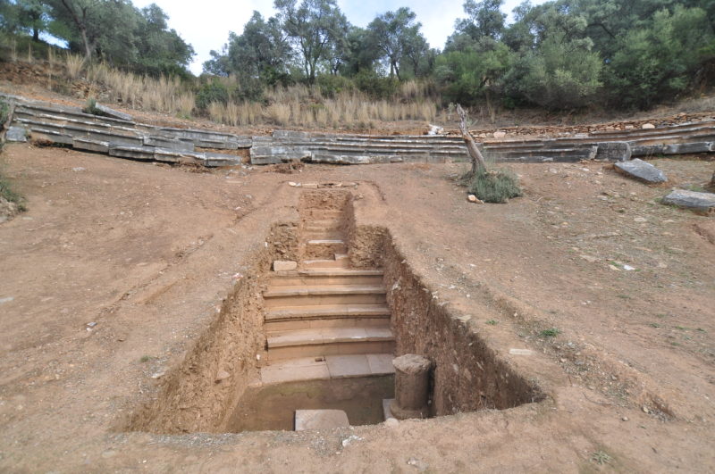 Euromos Antik Kenti Kazısı Devam Eden Tiyatro Alanı