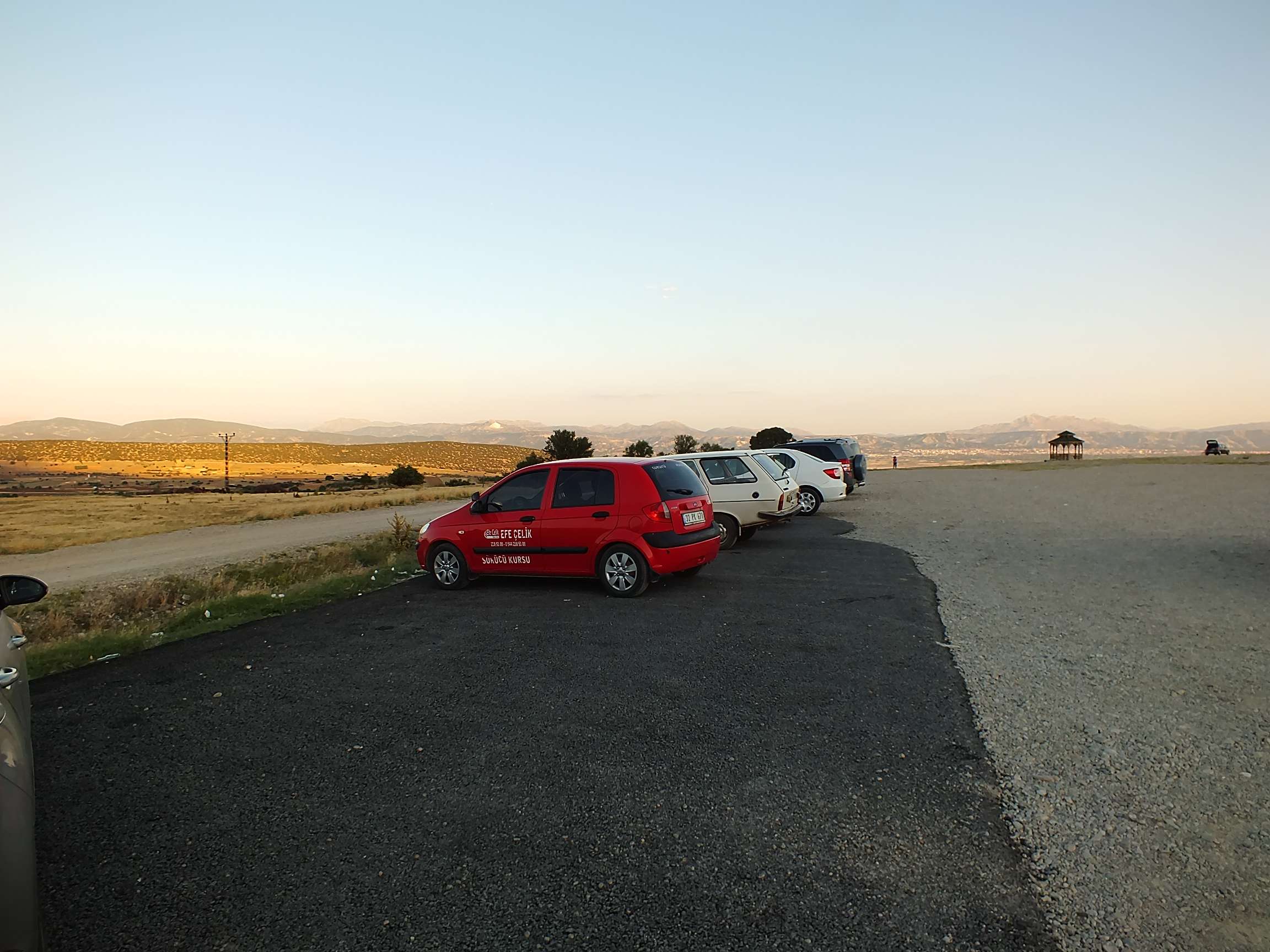 Kuyucak Lavanta Köyü Otoparkı