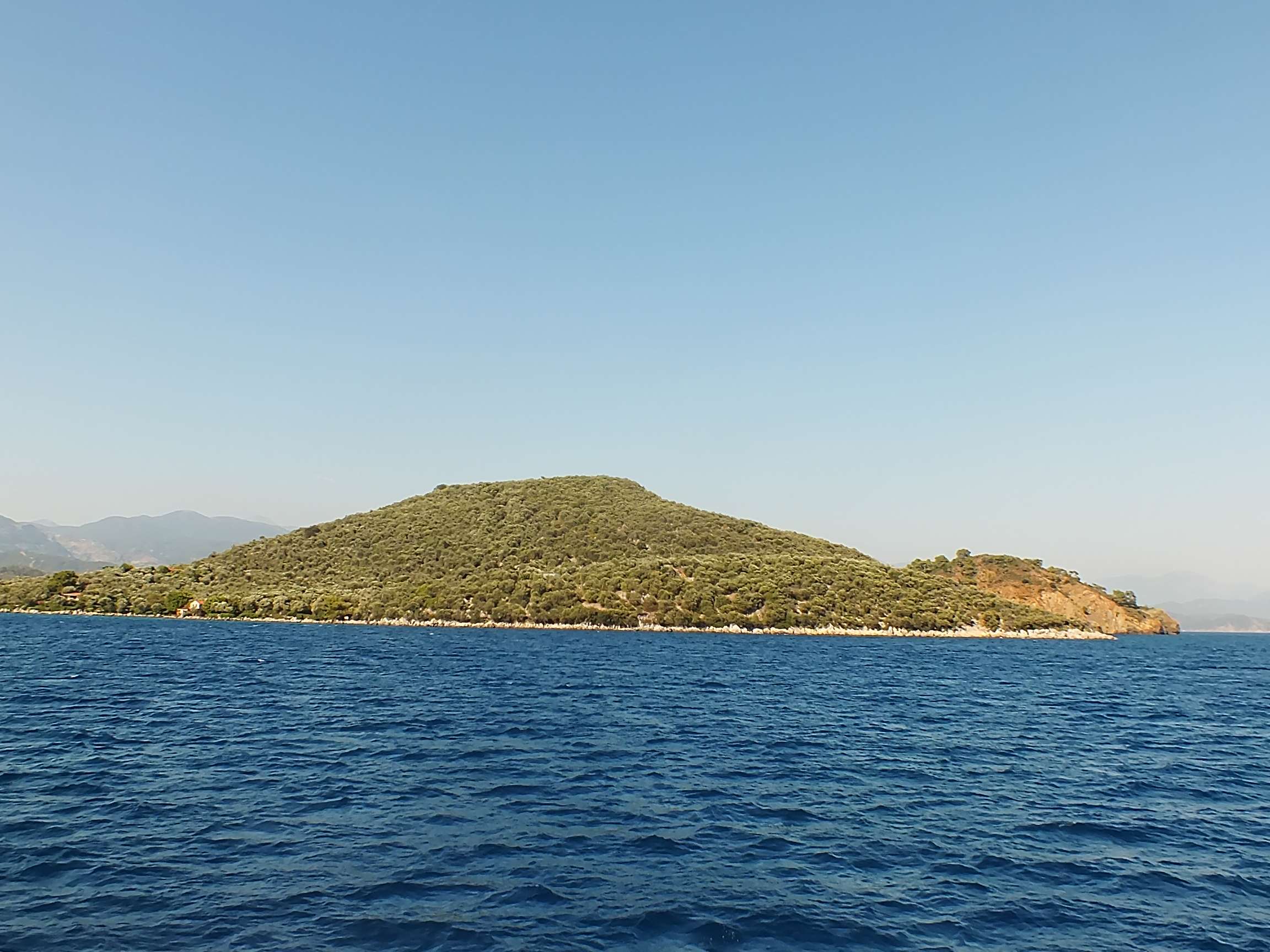 Hacı Halil Adası ve Şeytanlı Ada (Kuzey)