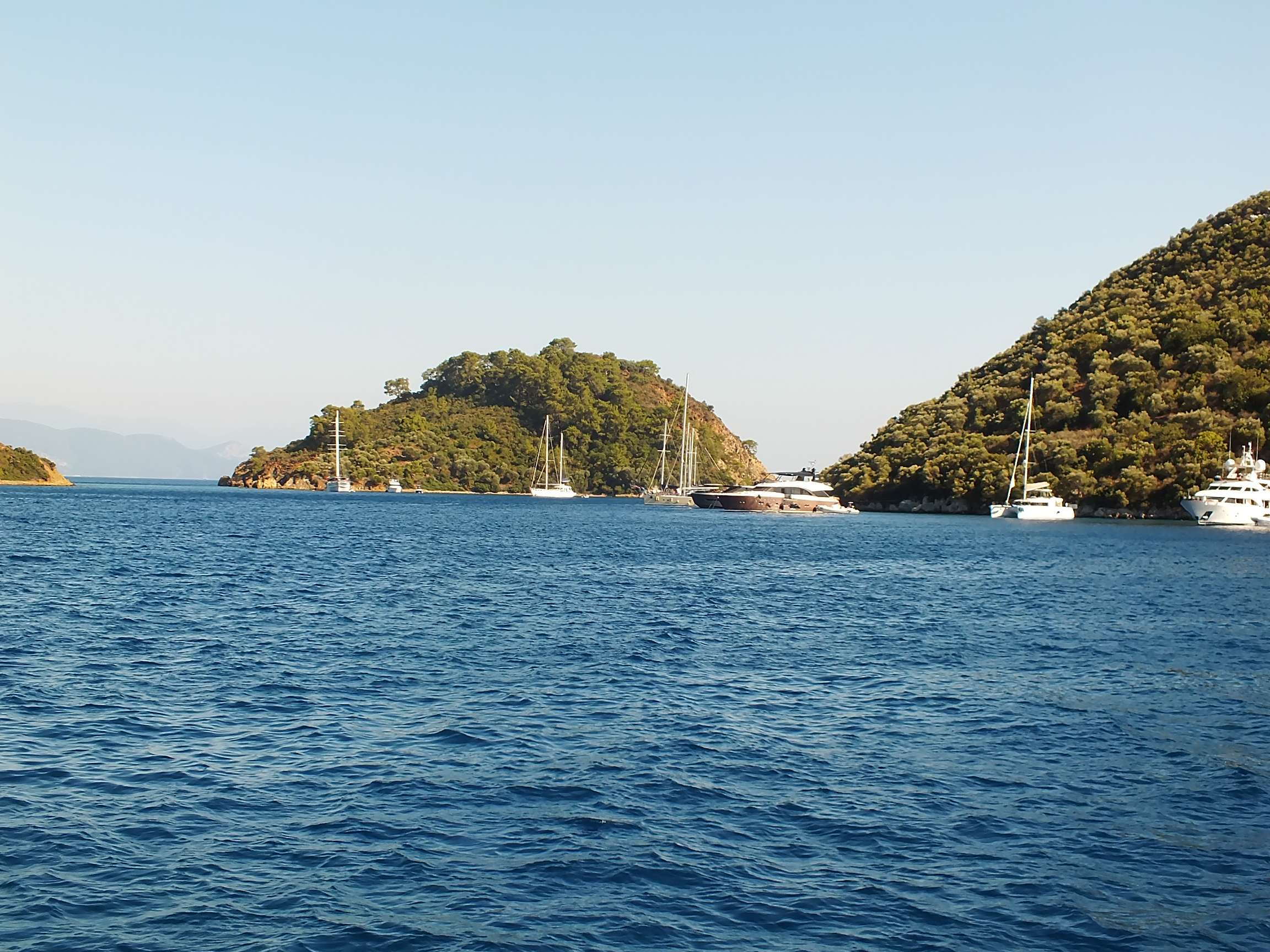 Hacı Halil Adası ve Şeytanlı Ada (Kuzey)