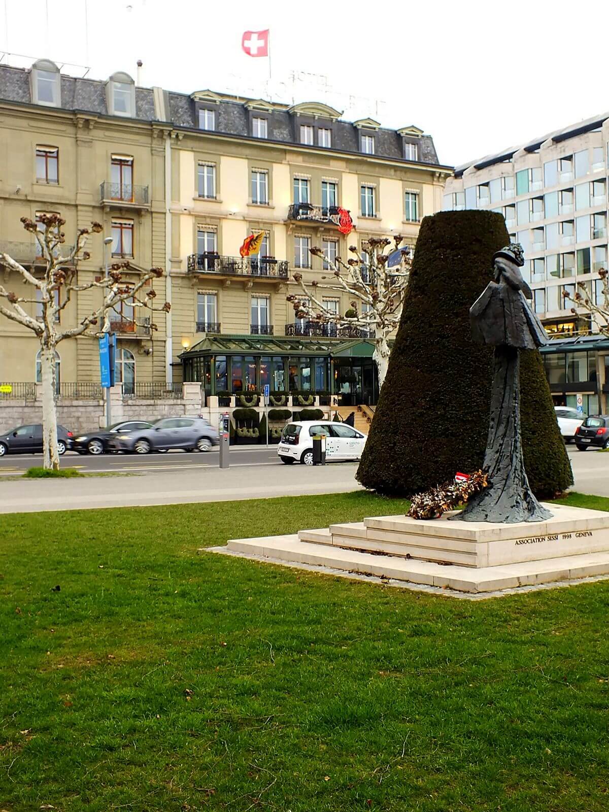 Sissi Anı Heykeli (Memorial Statue of Sissi)