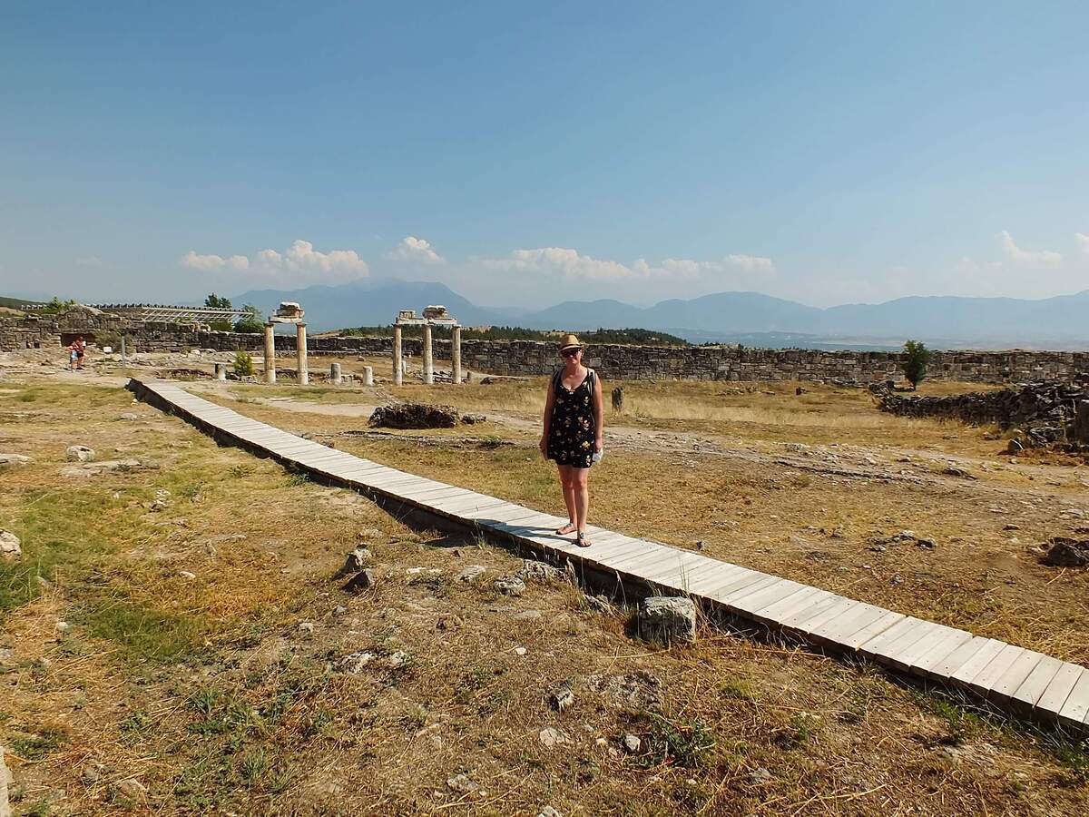 Hierapolis Antik Tiyatrosu