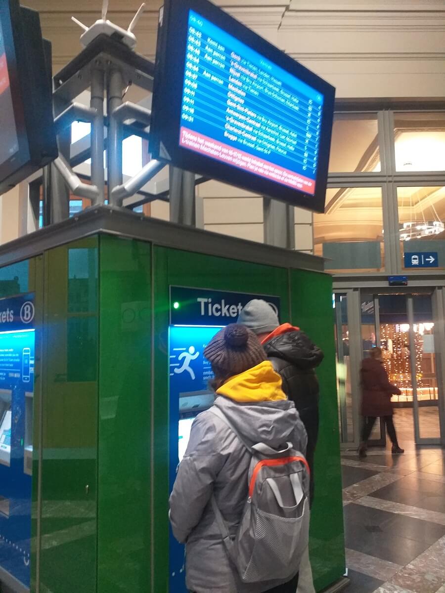 Leuven Tren Bilet Otomatı